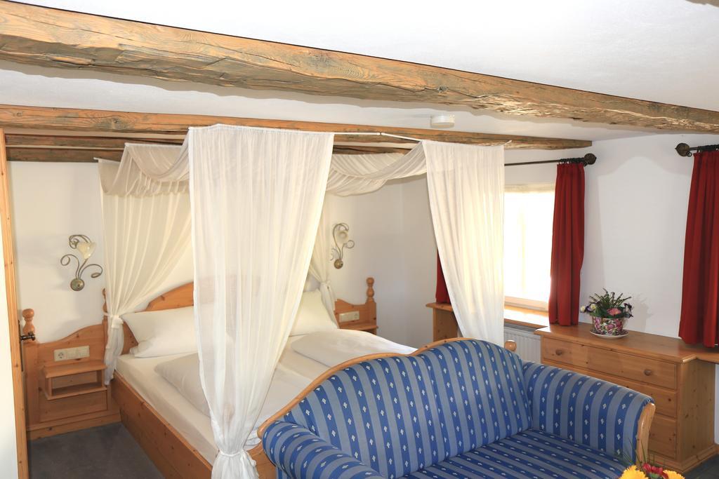 Hotel Landgasthof Adler Altenrond Стая снимка
