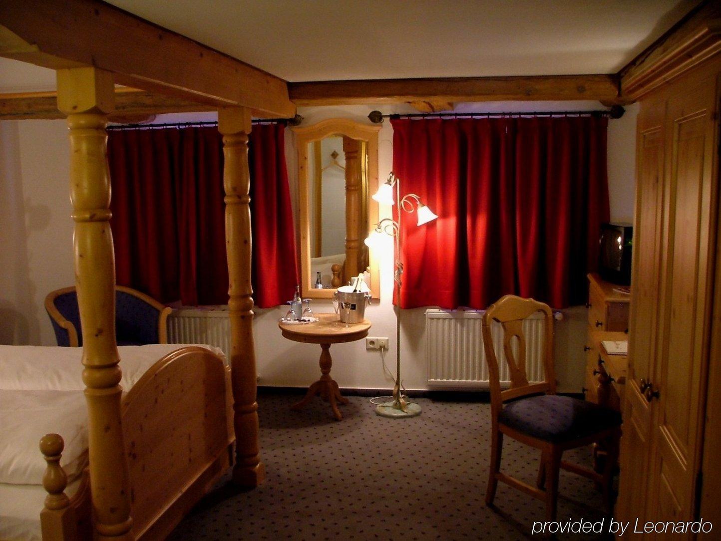 Hotel Landgasthof Adler Altenrond Стая снимка