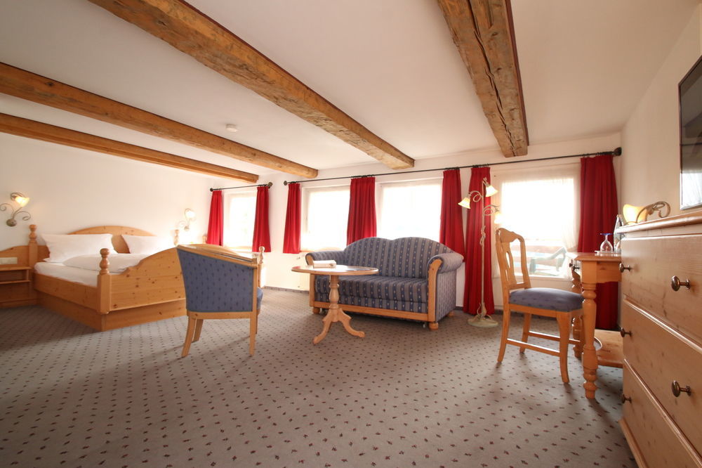 Hotel Landgasthof Adler Altenrond Екстериор снимка