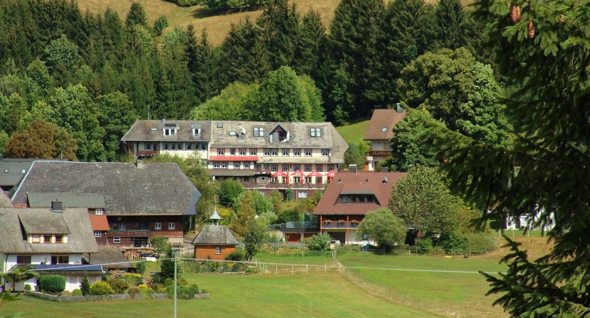 Hotel Landgasthof Adler Altenrond Екстериор снимка