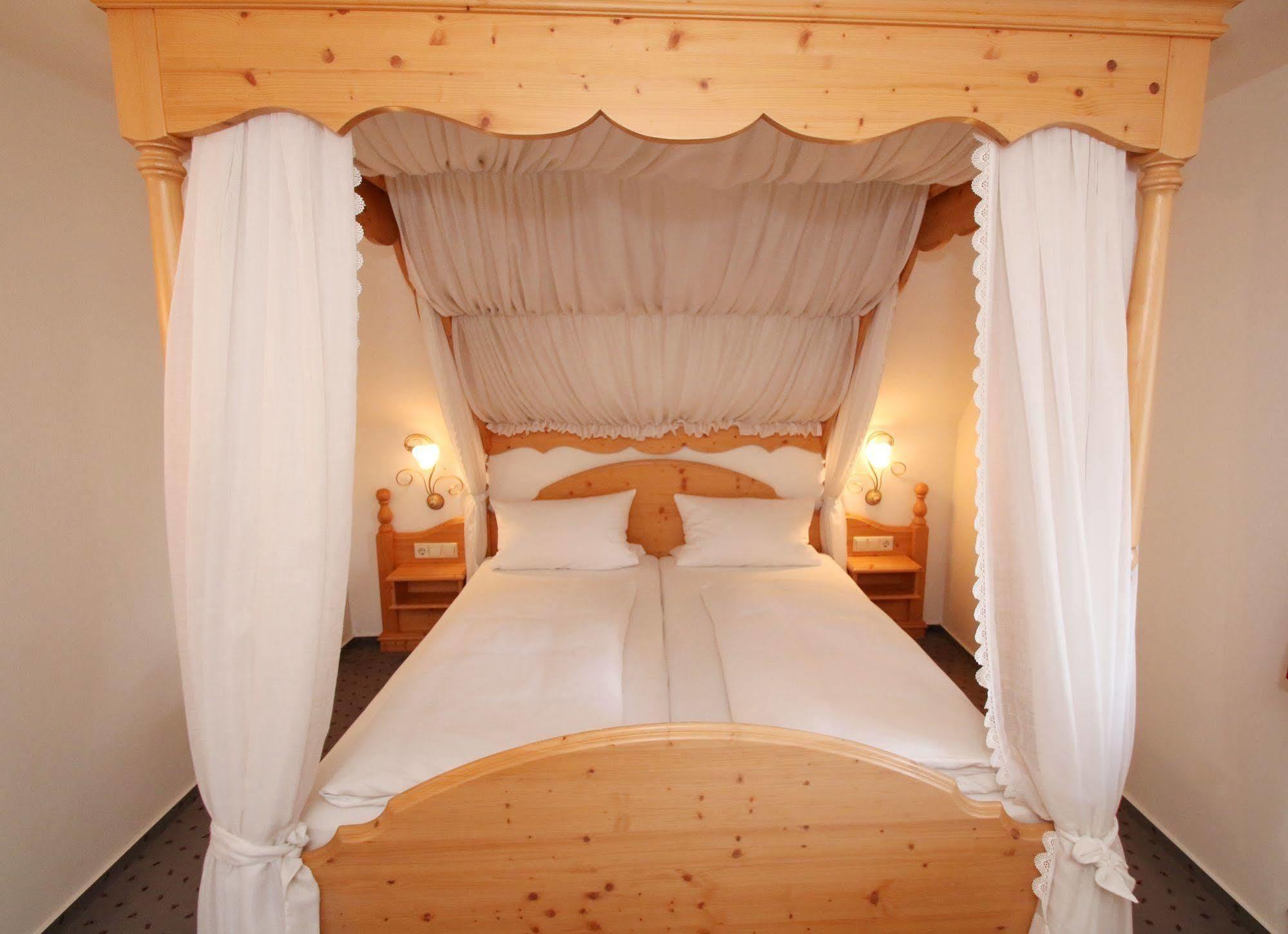 Hotel Landgasthof Adler Altenrond Екстериор снимка