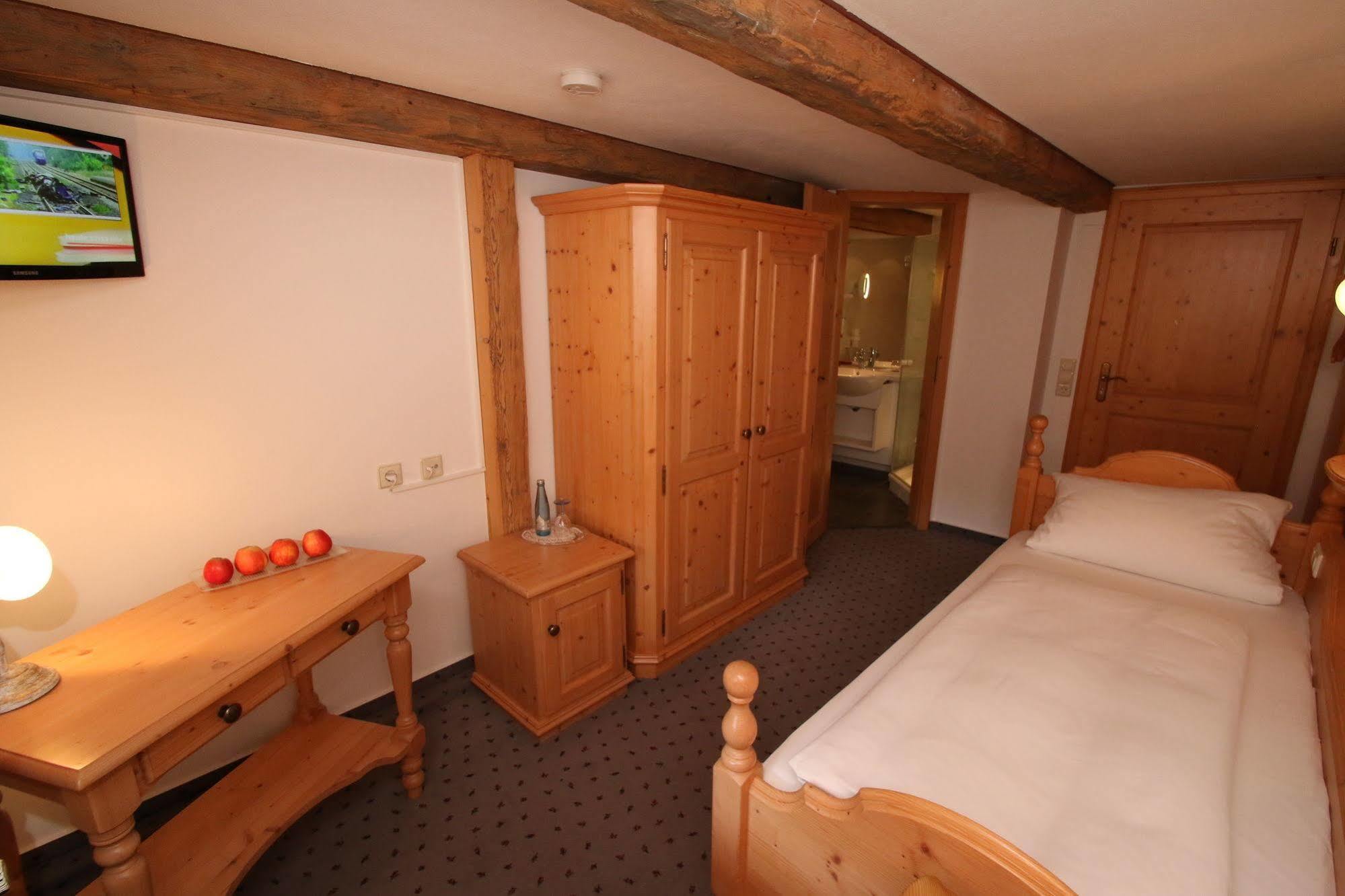 Hotel Landgasthof Adler Altenrond Екстериор снимка