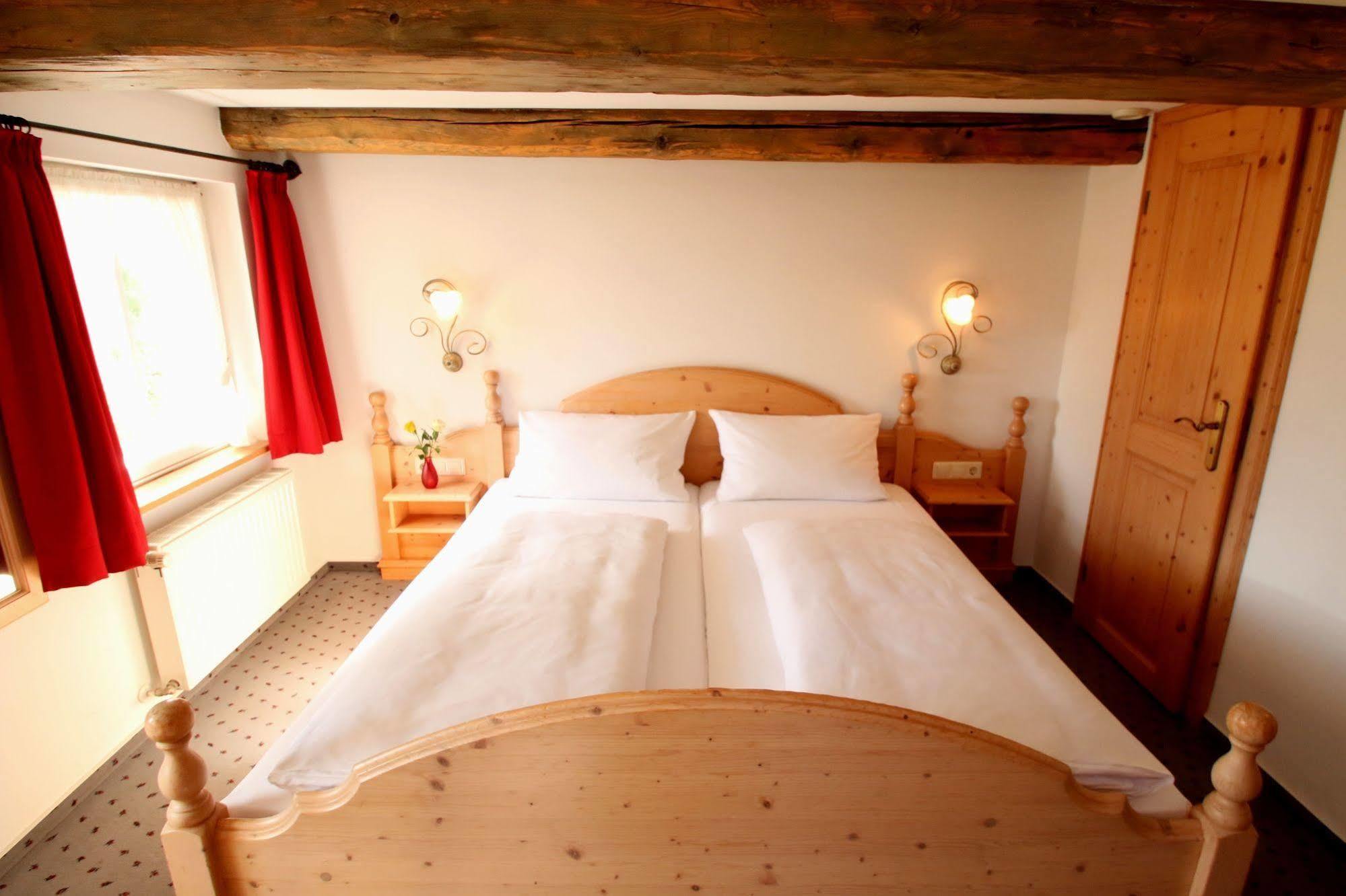 Hotel Landgasthof Adler Altenrond Екстериор снимка