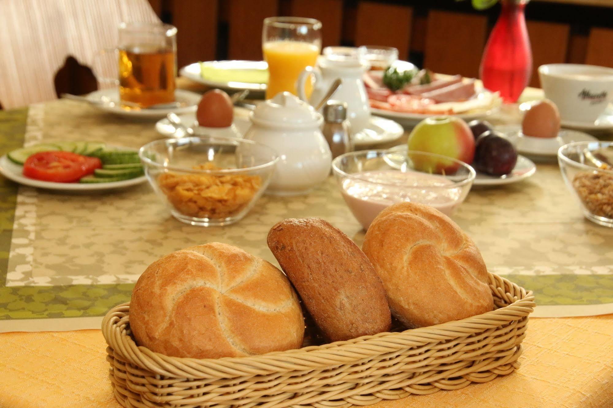 Hotel Landgasthof Adler Altenrond Екстериор снимка