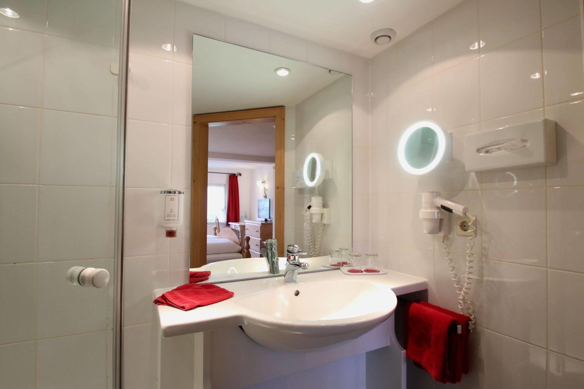Hotel Landgasthof Adler Altenrond Екстериор снимка